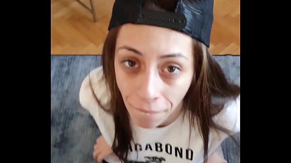 Nonton Bts - Candie Cross&rsquo;s Pre-production Snack: Quick Blowjob And Cum Swallow Behind The Scenes thumbnail