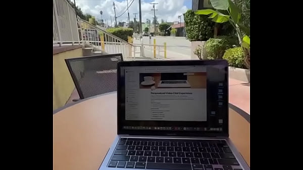 Nonton Should I Fuck This Guy? Yea Or Naw?? thumbnail