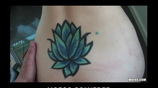 HOT blonde_girlfriend Sierra Day strips down to ride hard cock