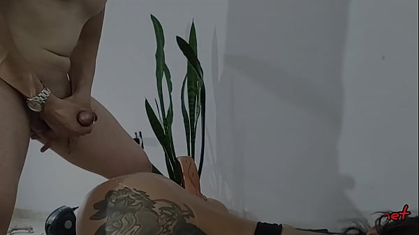 Luara sonza alem&atilde;o tatuador 
