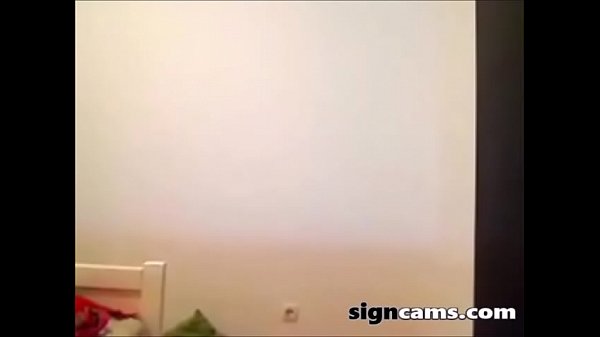 Milf oiling her natural big tits 