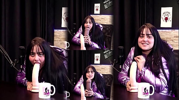 Oboquetedela éalgo inesquecível então ela pegou um_pau parafazer uma demonstração PamelaSagaz SHEER RED