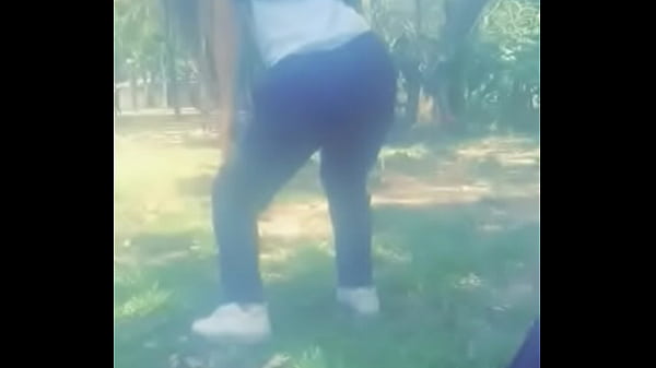 Que rico me baila esperen el desnudo