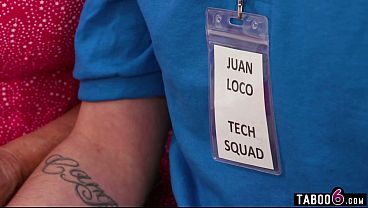 Young it guy reverse gangbang fucked by sexy hot milf babes