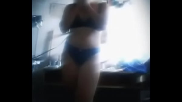 Nonton Teen Sexy Dance thumbnail