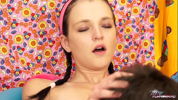 Cutesweet babe_with pigtails learn how to fuck tight pussy