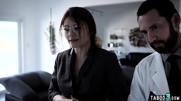 Naive teen tricked into_fuck by pervplastic surgeon