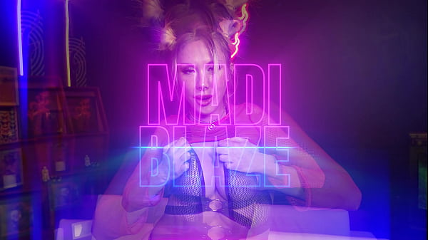 Blonde goth girlfriend madi blaze delivers a wet scene 