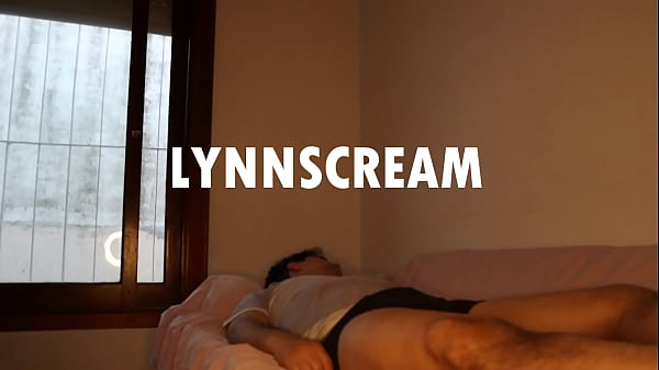 Nonton Beautiful Girl Wakes Her Boyfriend Up With Steamy Sex Until Facial! thumbnail