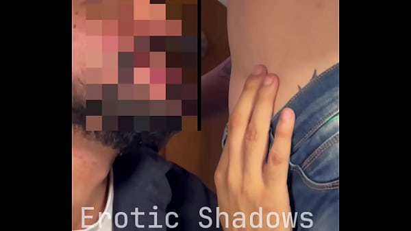 Play MP4 - I just love this belly button