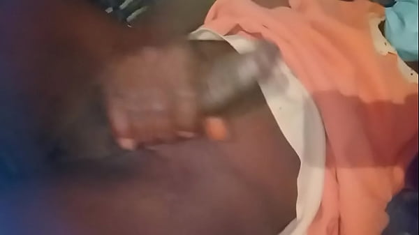 Play MP4 - My girl has a dick bigger than yours