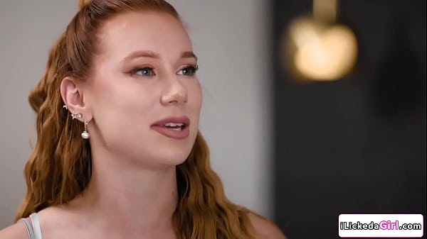 Redhead babe letting lesbian friend lick_her shaved pussy