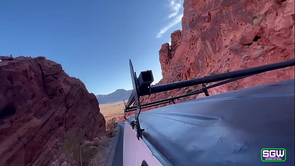 Play MP4 - Fit couple have hot sex in the Valley of Fire