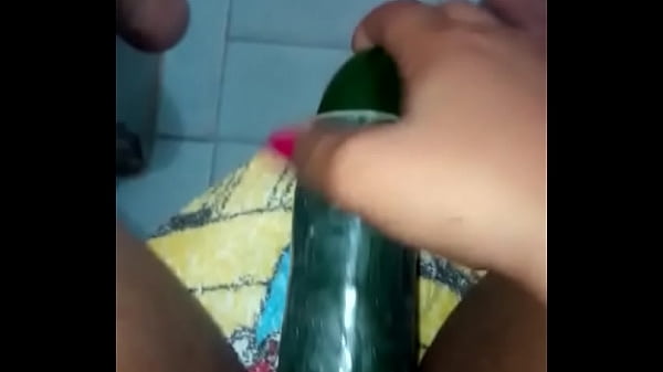 Masturbacion pepino 