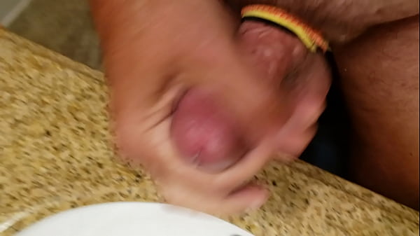 Play MP4 - Moaning cumshot