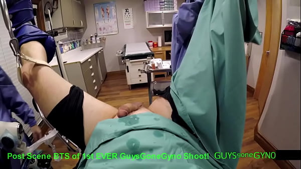 Play MP4 - The Cum Clinic Extraction &num;1 - Doctor Tampa Treated By Nonbinary Doctors