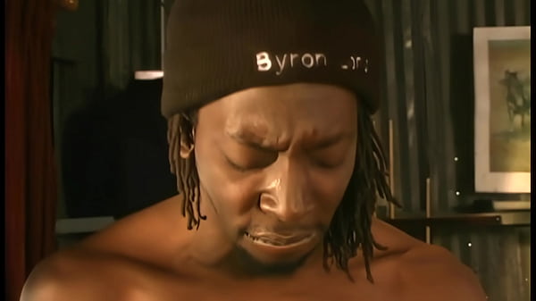 Then deciding to take a break he makes her cunnilingus and then continues to fuck her in the pussy 