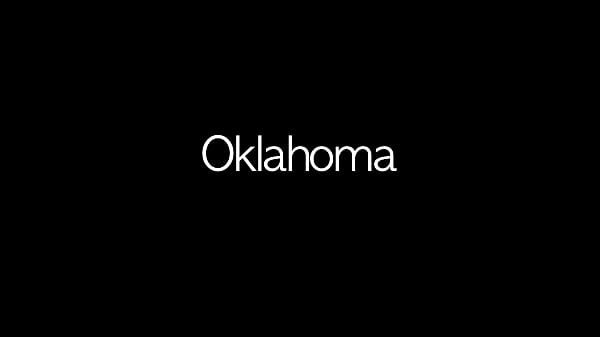 Nonton Oklahoma Has A Big Pair Of Titties thumbnail