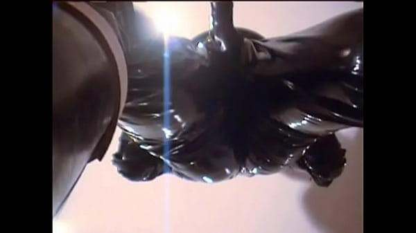 RubberOxShortIntro2003