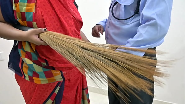 security man dick_flashingto maid