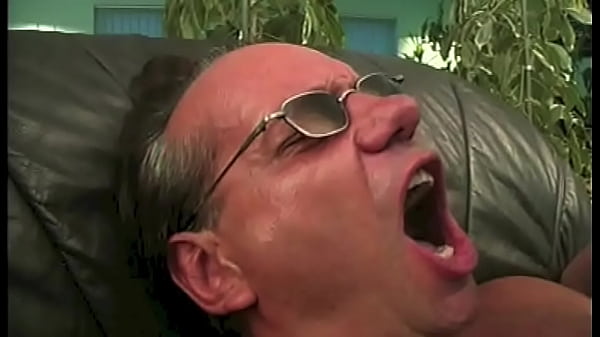 The boss and the great anal fuck 