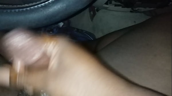 Jacking off in my old car 