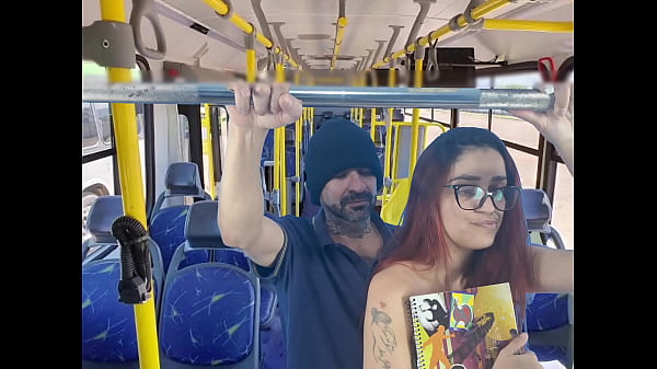 Play MP4 - Estudande e fodida por estranho dentro do onibus&excl;