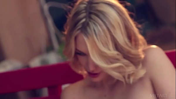 Play MP4 - Blake Bartelli Undressing Outdoor