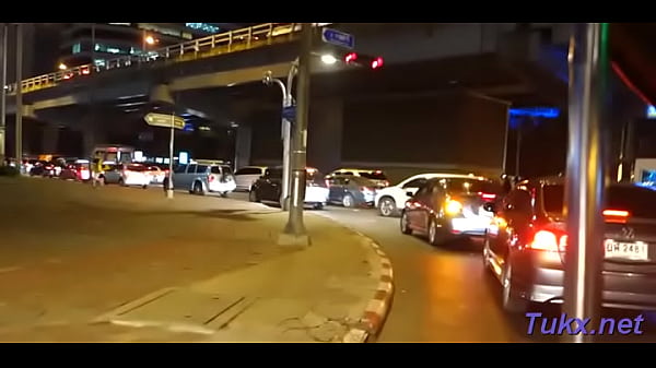 Enticing exoticApple gets hardfuck