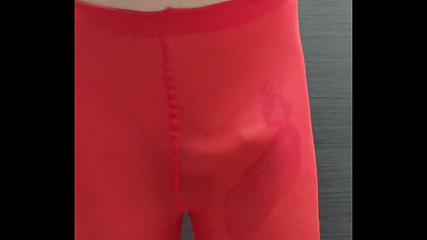 Play MP4 - misr4 - Red pantyhose cumshot