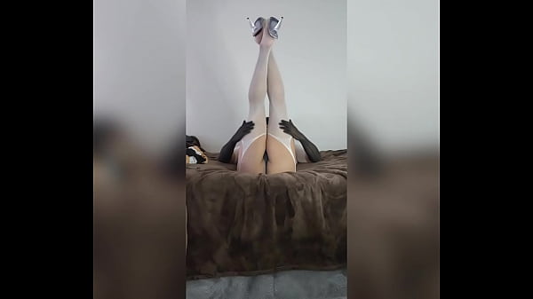 Play MP4 - Enjoying myself