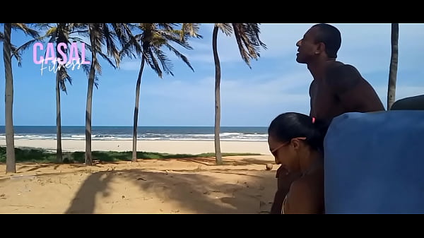 Play MP4 - Na Praia do Futuro eu conheci o vendedor de coc&ocirc;