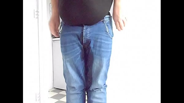 Play MP4 - wetting 3