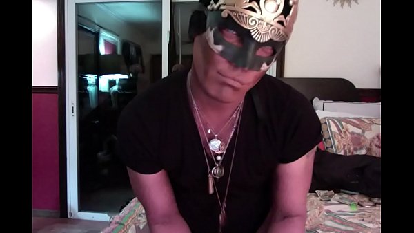 Y&lt_o&lt_u//D L&lt_ov&lt_e// M//E