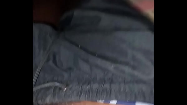 Nonton Mi Madrastra Me Ayuda Con Una Paja Y Garganta Profunda thumbnail