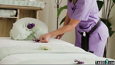 Nonton Chubby Blondie Massaged And Fisted A Busty Latin Thot thumbnail