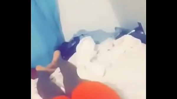 Tiny wiggling her booty from the back 