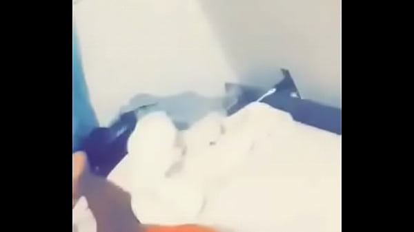 Tiny wiggling her booty from the back 