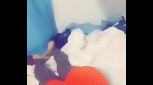 Tiny wiggling her booty from the back 