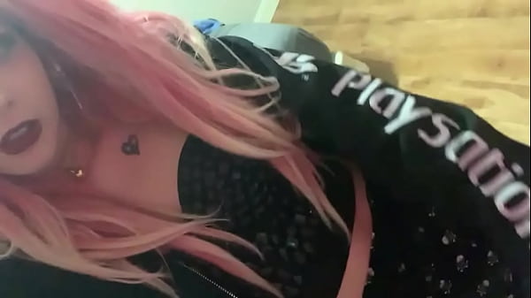 Nonton Taking Off Clothes And Showing Off Body thumbnail