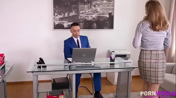 Play MP4 - Exxxciting office threesome with legendary Milf Amber Jayne & Cayenne Klein GP1429