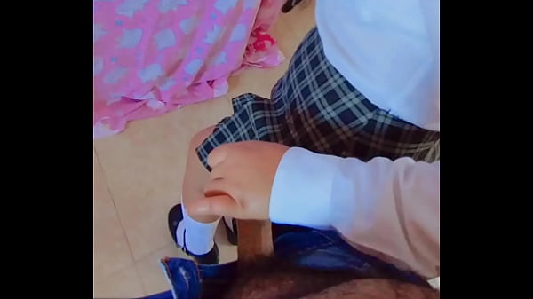 Estudiante inexperta teniendo sexo arriesgado &iexcl;me cojo a puta morra mexicana sin protecci&oacute;n y la embarazo