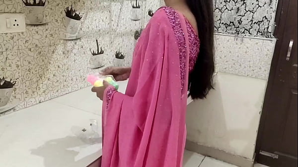 tabhi devar ne piche le bhabhi ki 