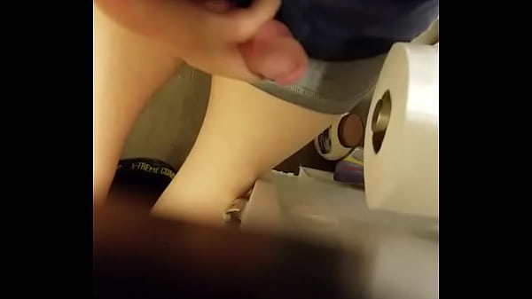 Quick tease. Ladies message me if you wanna have some fun