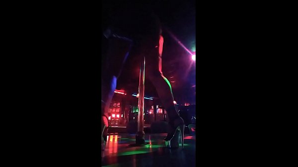 Sexy ebony petite dancing and sexy slow topless dancing_in the club