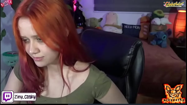 Chubby de peque&ntilde;as tetas en chaturbate 