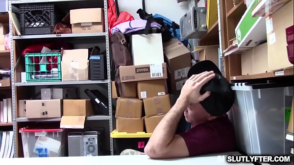 Nonton Horny Chick Madison Hart Spreads Her Legs To Fuck Hard Pole thumbnail