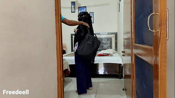 Play MP4 - Meri Behan Shama Jane se Pehle Mujhse Chudi