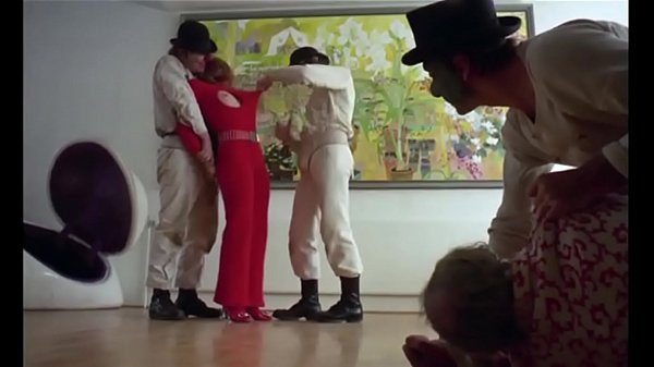 Play MP4 - Pel&iacute;cula "La Naranja Mec&aacute;nica" parte 3