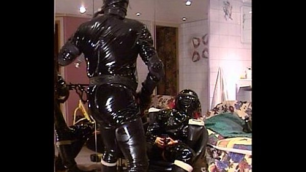 Roxina2003SexyHornyBikerSlutz120303XXXL.MPG 